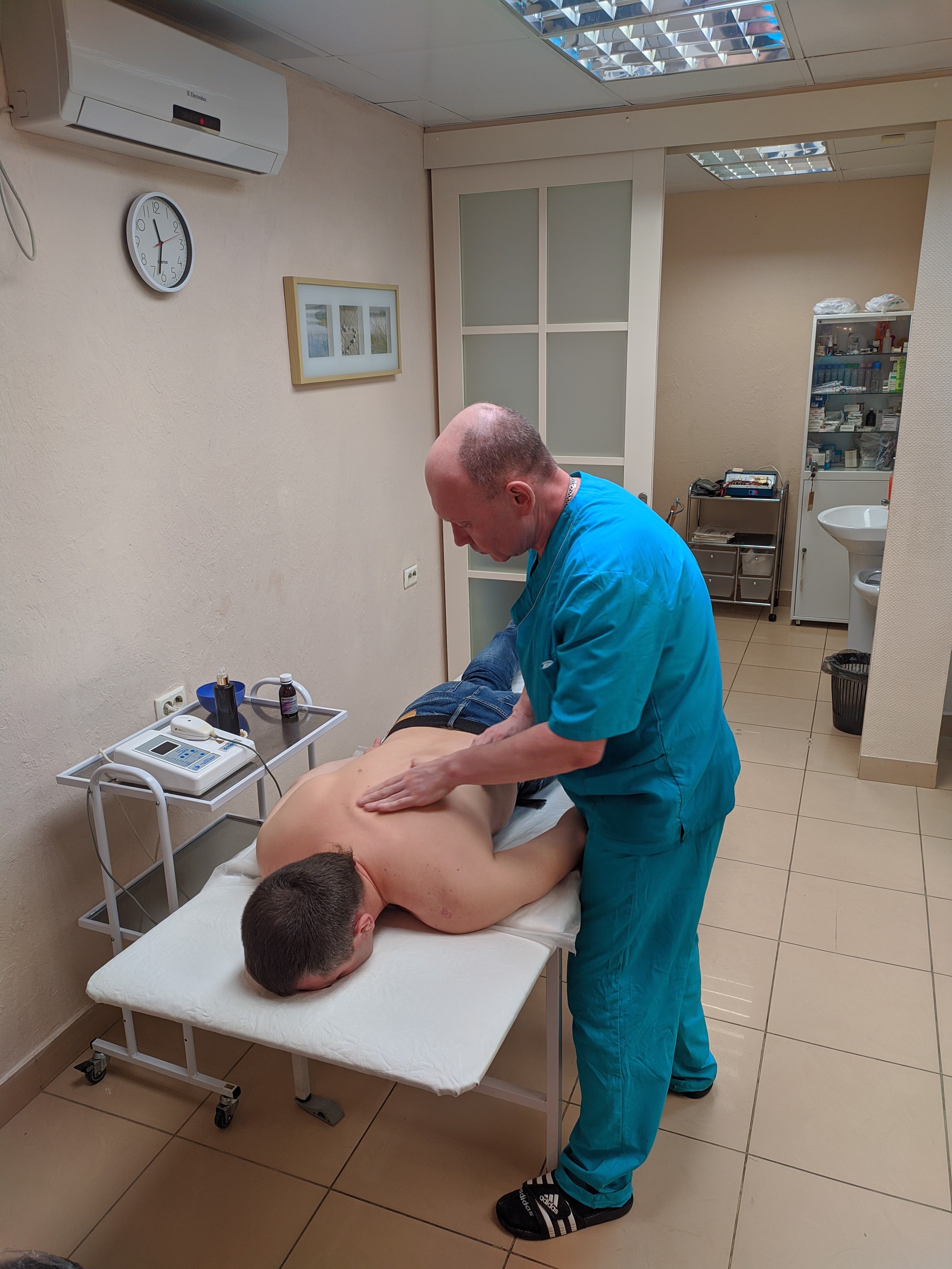 Записаться на прием врача невролога